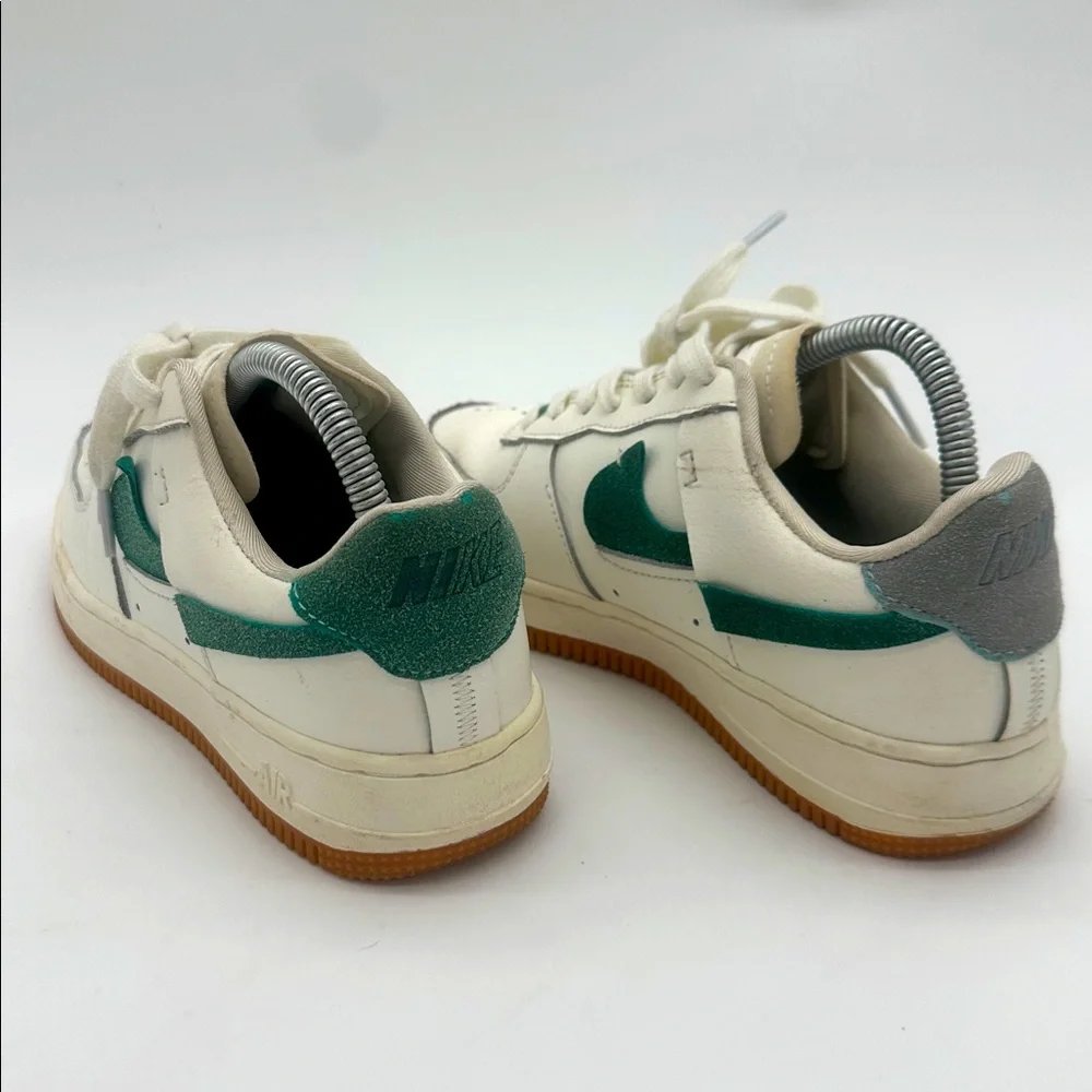 Nike Air Force 1 Vandalized Womens Size 7 White Leather Green Gray Split Logo - Picture 9 of 13